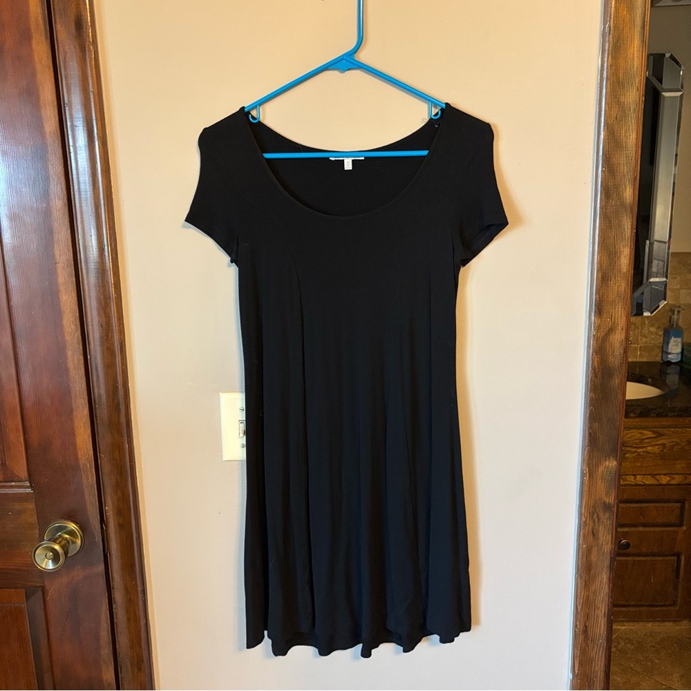 x2 basic dresses - Picture 2 of 4